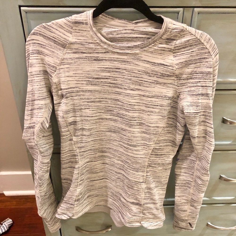 Lululemon Grey Long Sleeved Workout Top